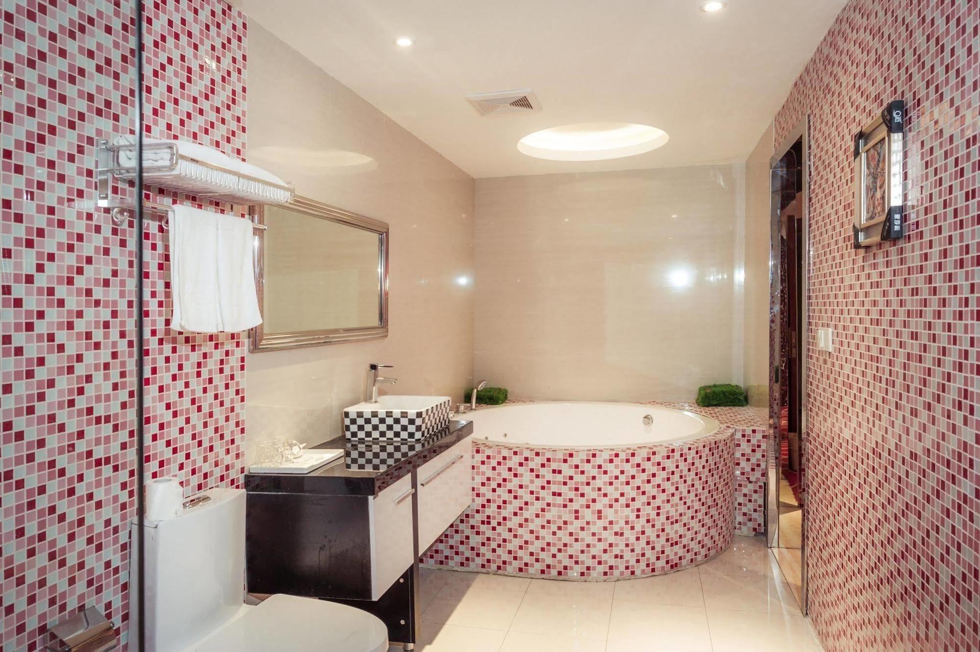 Milan Fashion Hotel Deqing Екстер'єр фото
