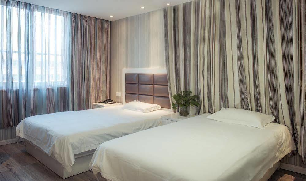 Milan Fashion Hotel Deqing Екстер'єр фото